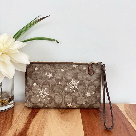 NWT Coach Double Zip Wallet In Signature Canvas With Star And Snowflake Print - Picture 5 of 11